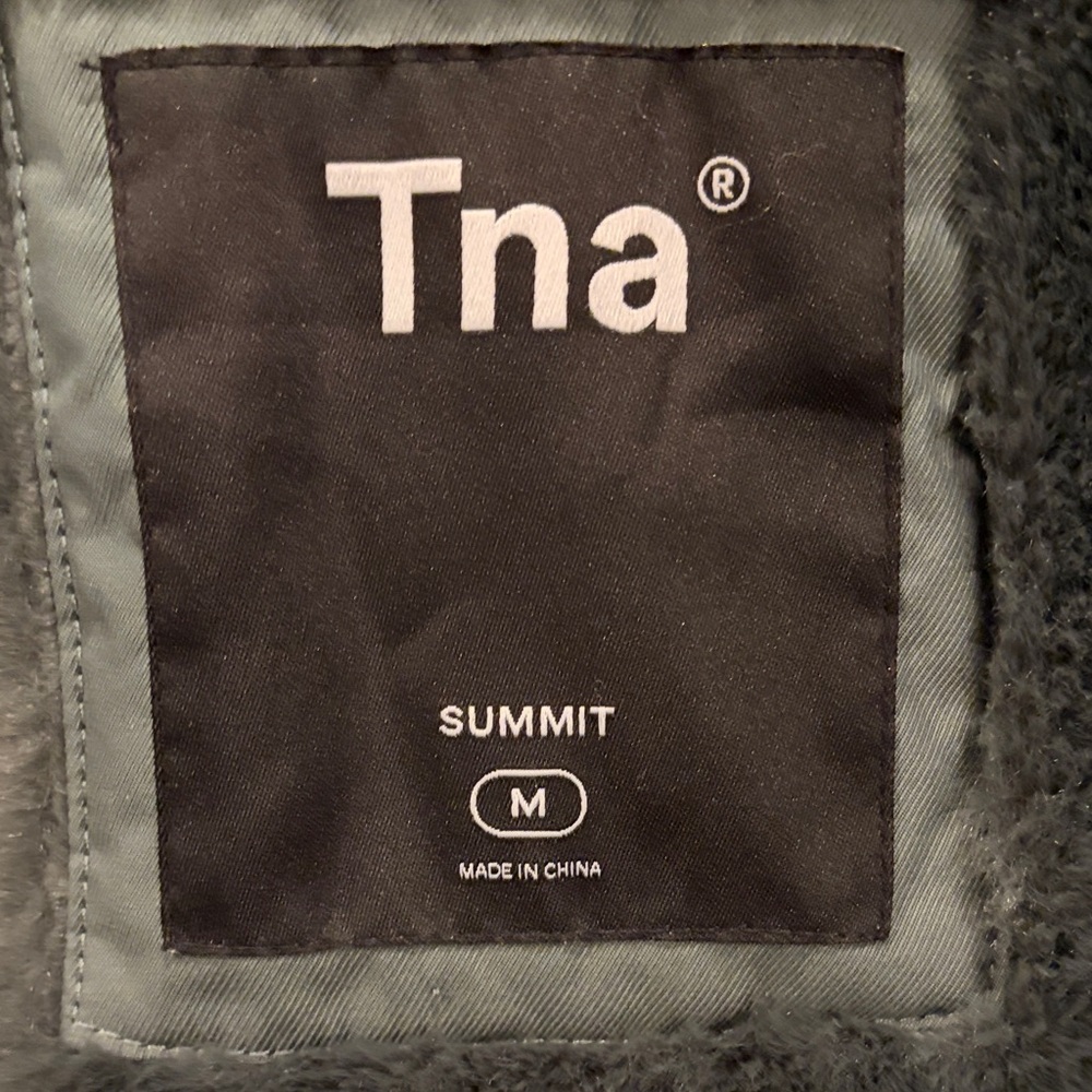 TNA Summit olive green Ski Jacket with Faux Fur Hood - Picture 2 of 4